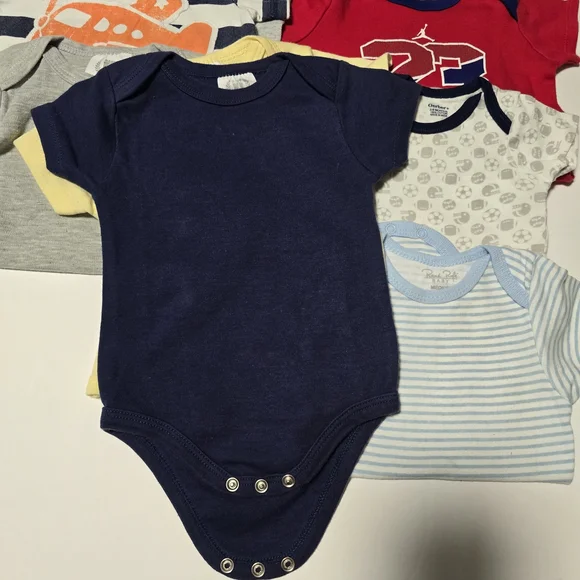 3-6 Months Assorted Baby Onesies Bundle - Picture 5 of 16